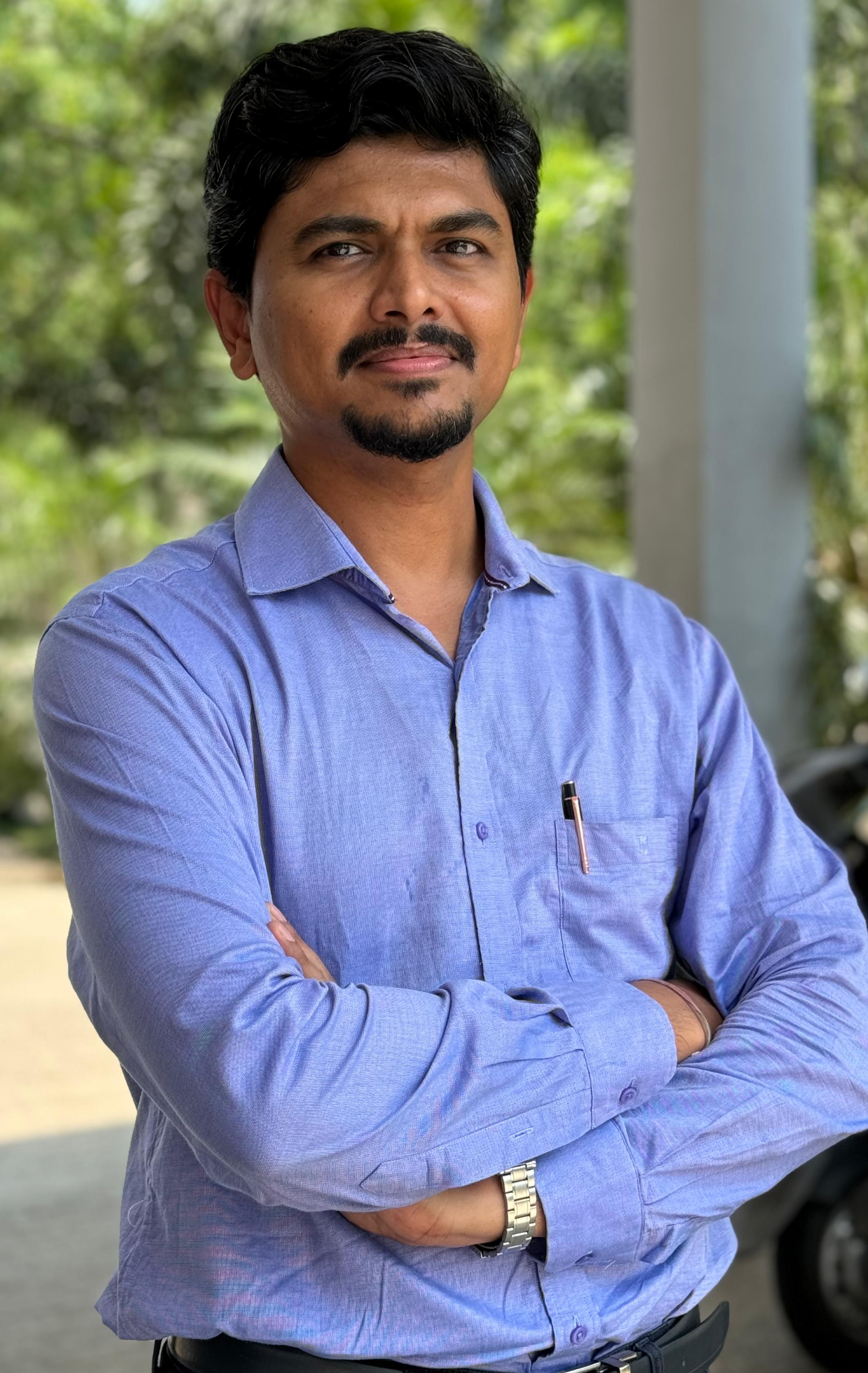 Portrait of Mr. Vinit Panse, Founder-Director